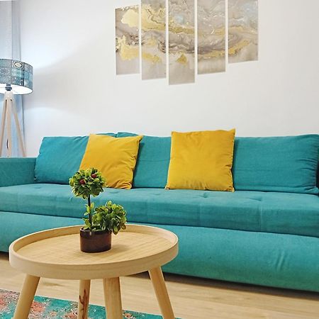 Sunshine - New & Quiet 1Br Apt, Business Area, Close To Airport, Highway A3, Subway บูคาเรสต์ ภายนอก รูปภาพ