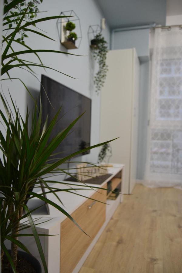 Sunshine - New & Quiet 1Br Apt, Business Area, Close To Airport, Highway A3, Subway บูคาเรสต์ ภายนอก รูปภาพ