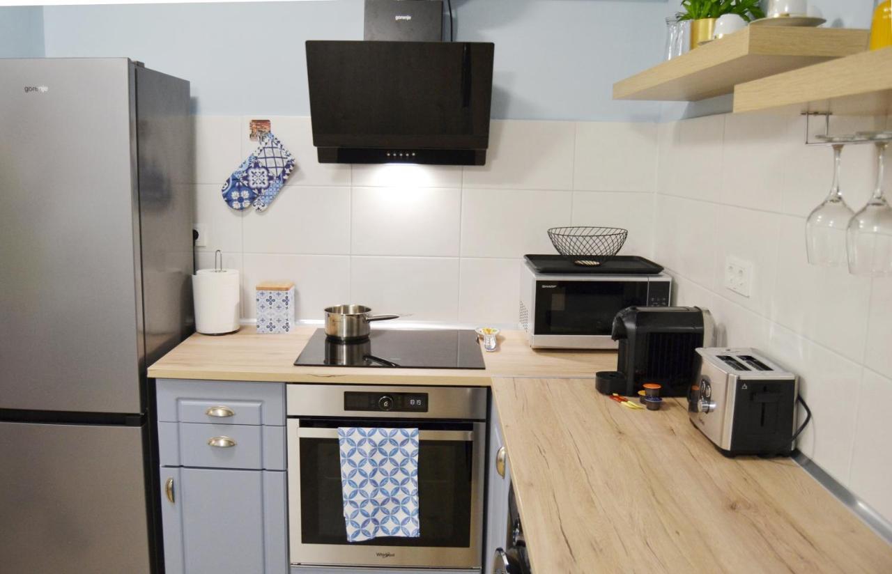 Sunshine - New & Quiet 1Br Apt, Business Area, Close To Airport, Highway A3, Subway บูคาเรสต์ ภายนอก รูปภาพ