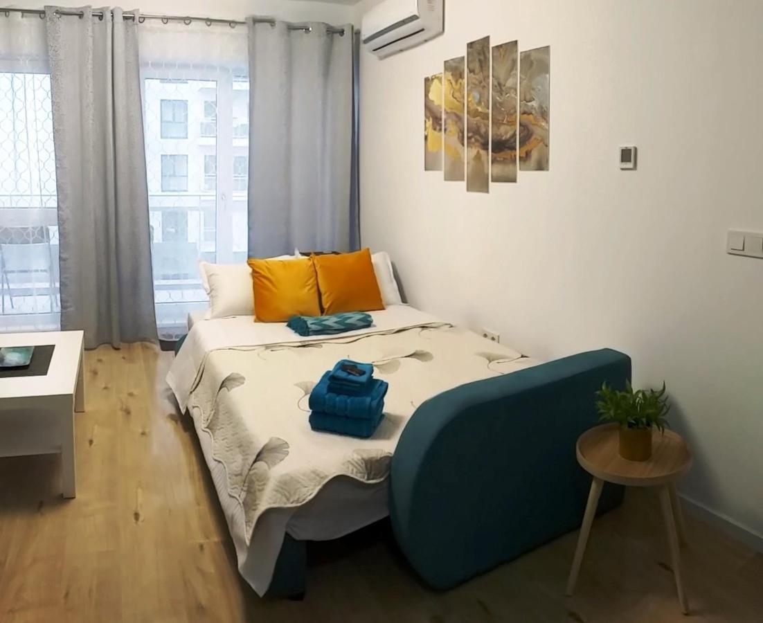 Sunshine - New & Quiet 1Br Apt, Business Area, Close To Airport, Highway A3, Subway บูคาเรสต์ ภายนอก รูปภาพ