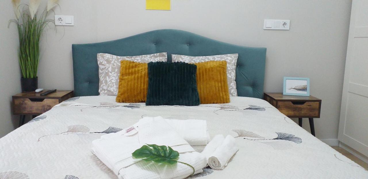 Sunshine - New & Quiet 1Br Apt, Business Area, Close To Airport, Highway A3, Subway บูคาเรสต์ ภายนอก รูปภาพ