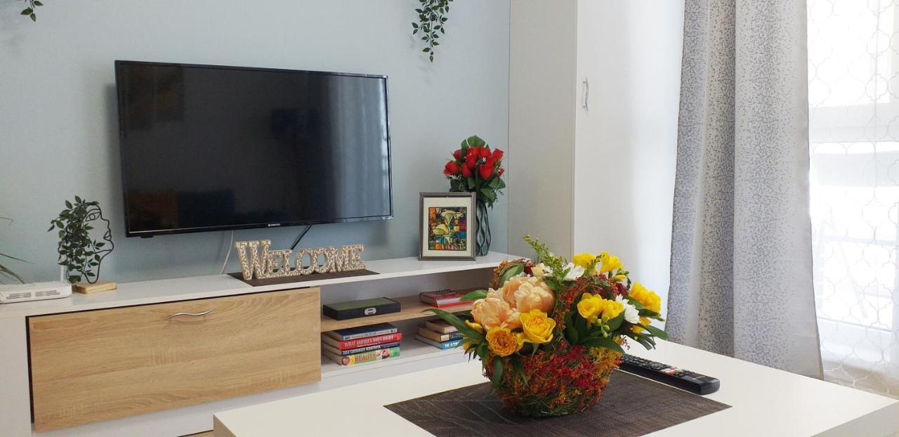 Sunshine - New & Quiet 1Br Apt, Business Area, Close To Airport, Highway A3, Subway บูคาเรสต์ ภายนอก รูปภาพ